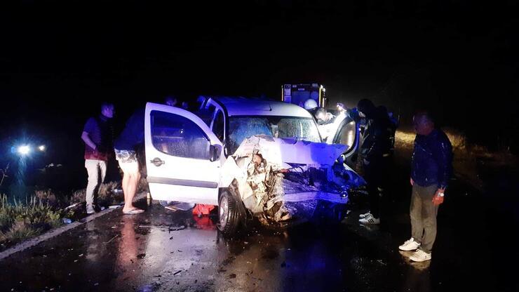 Tekirdağ'da hafif ticari araçlar çarpıştı: 7 yaralı