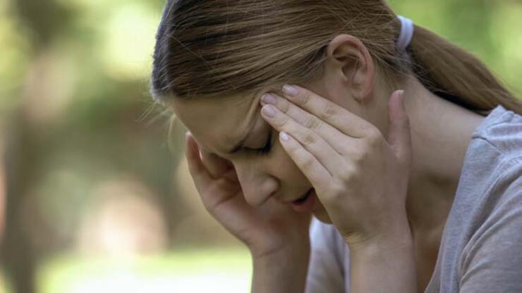 Masum görünen baş ağrısı, ciddi bir hastalığın belirtisi olabilir