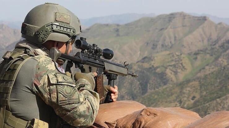 PKK'lı terörist ikna çalışmaları sonucu teslim oldu