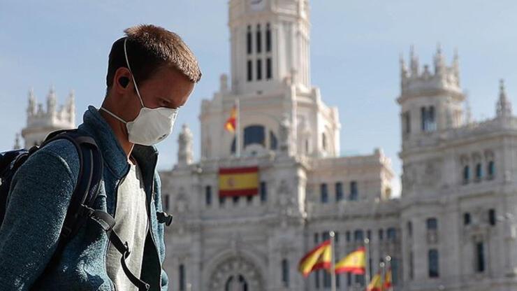 İspanya'da son 24 saatte Kovid-19'dan 100 kişi hayatını kaybetti