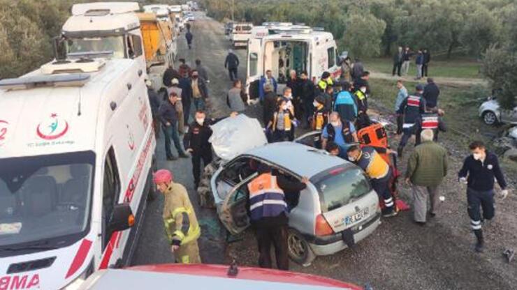 Bursa'da, otomobil ile minibüs çarpıştı: 7 yaralı