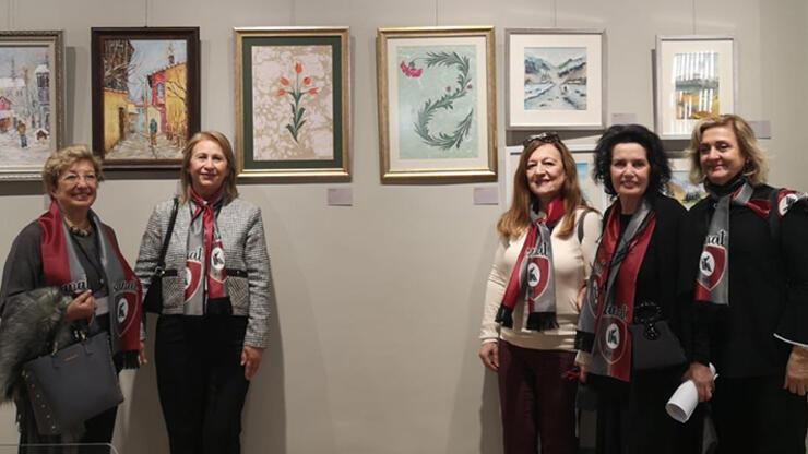 İstanbul Kız Lisesi'nin 44 kadın ressamından sergi