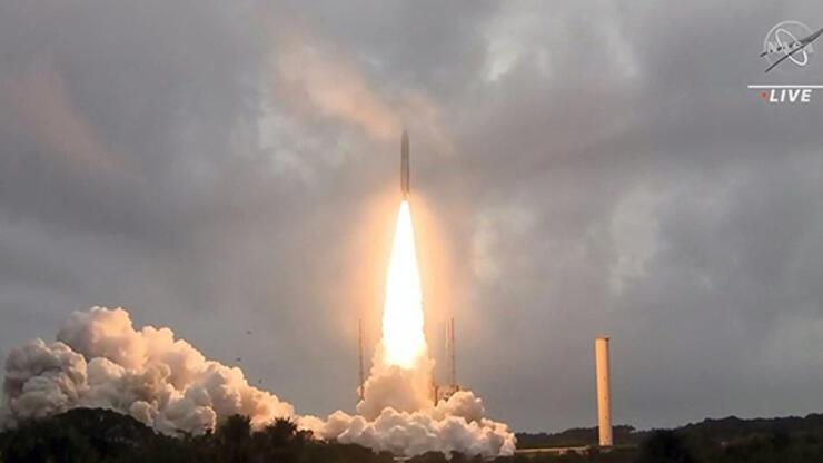 SON DAKİKA: James Webb Teleskobu uzaya fırlatıldı 