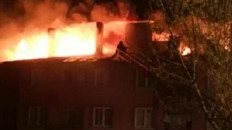 Yalova'da çatı yangını 1 saatte söndürüldü