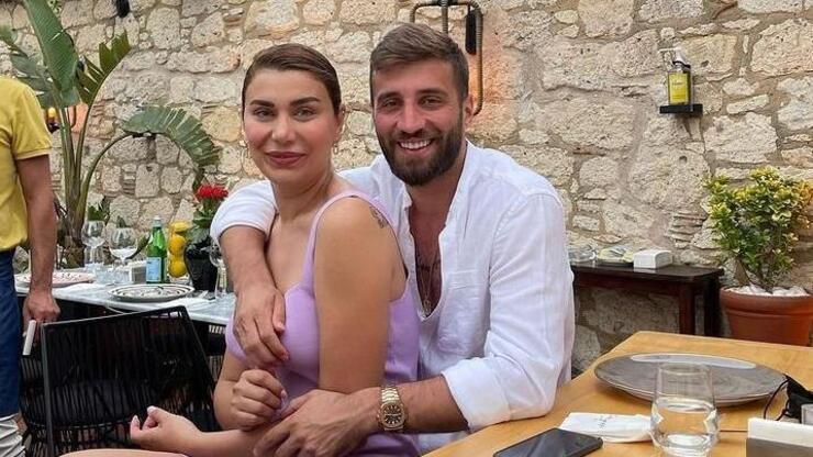 Alparslan Öztürk kimdir? Alparslan'ın karısı kaç yaşında? Alparslan'ın eşi Ebru Şancı instagram!