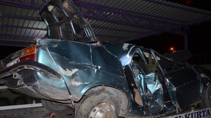 Konya'da feci kaza: Otomobil bu hale geldi 