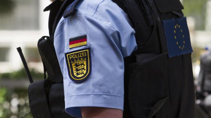 Almanya'da okulda silahlı saldırı ihbarı