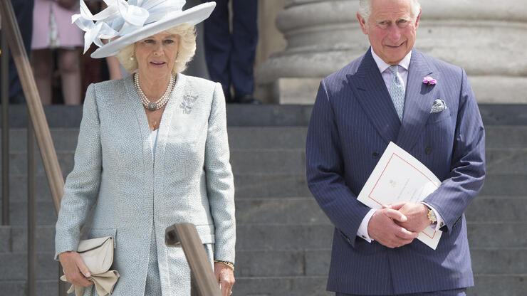 Prens Charles'tan sonra Camilla da koronavirüse yakalandı
