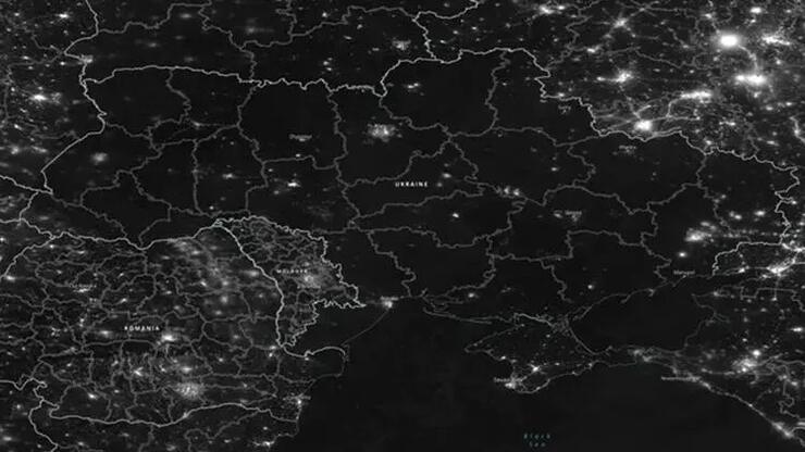 Görüntüler NASA’dan geldi… Ukrayna karanlığa gömüldü!