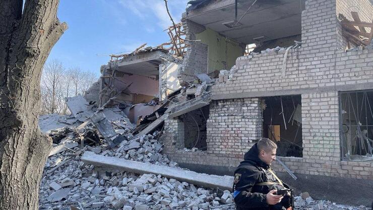 Rusya, Kramatorsk'ta sivil yerleşimleri vurdu: 2 ölü, 6 yaralı