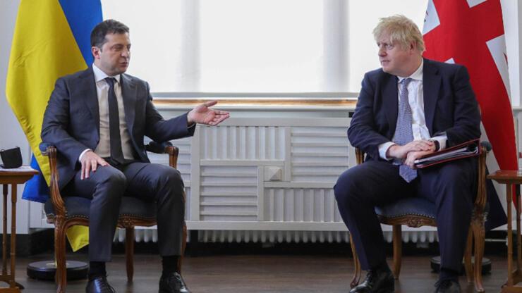 Boris Johnson açıkladı! Zelenskiy'e sığınma teklif etmiş