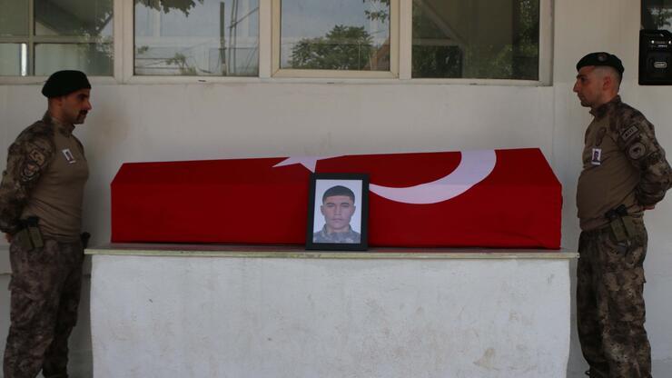 Kanserden ölen özel harekat polisi, Adıyaman'da toprağa verildi