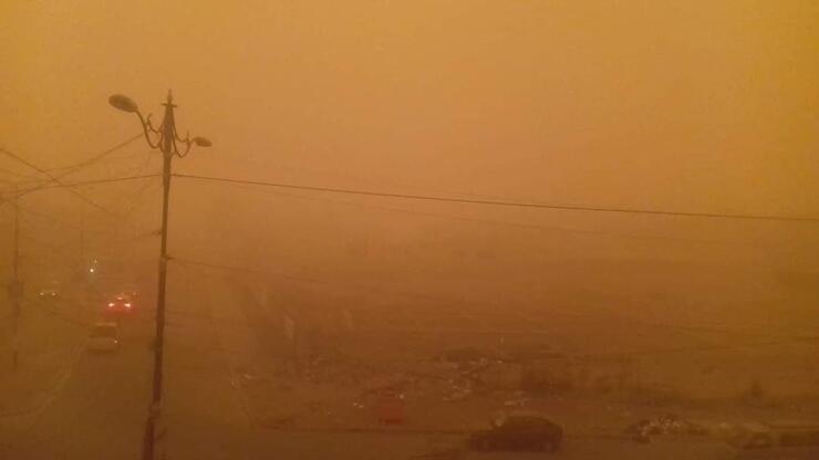 Irak'ta hava trafiğine kum fırtınası engeli