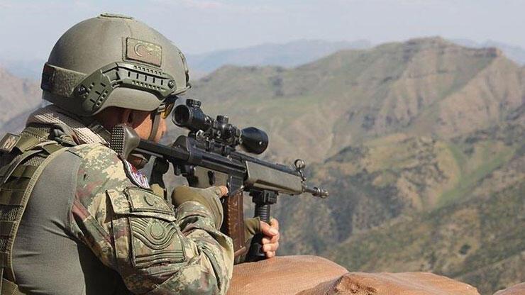 Son dakika! Taciz ateşi açan 4 PKK/YPG’li terörist etkisiz hale getirildi