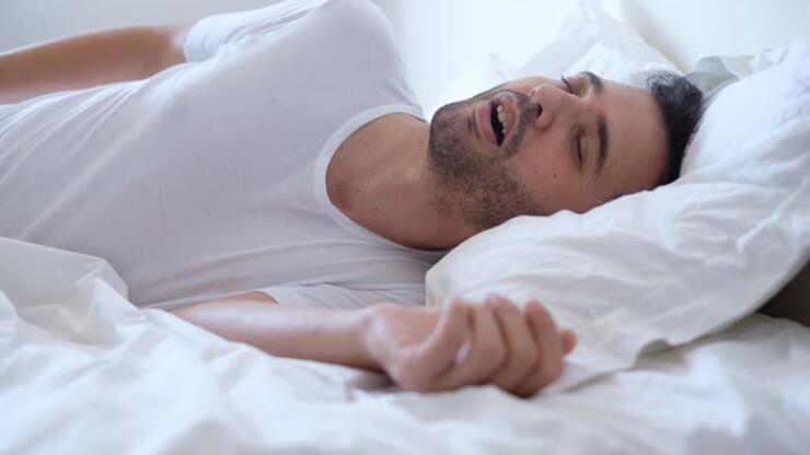 Uyku apnesi kalp krizinden reflüye birçok hastalığa yol açıyor