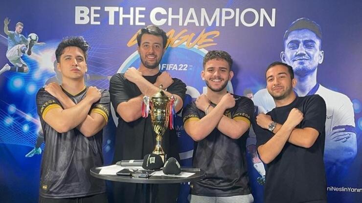 Merih Demiral'ın espor takımı Türkiye şampiyonu oldu
