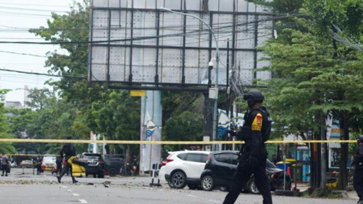 Endonezya'da sivillere silahlı saldırı: 10 ölü, 2 yaralı
