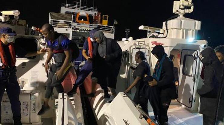 İzmir’de 69 kaçak göçmen kurtarıldı, 19 kaçak göçmen yakalandı