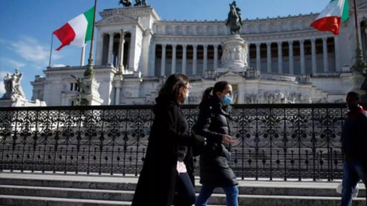 Moody’s İtalya’nın kredi notu görünümünü negatife düşürdü