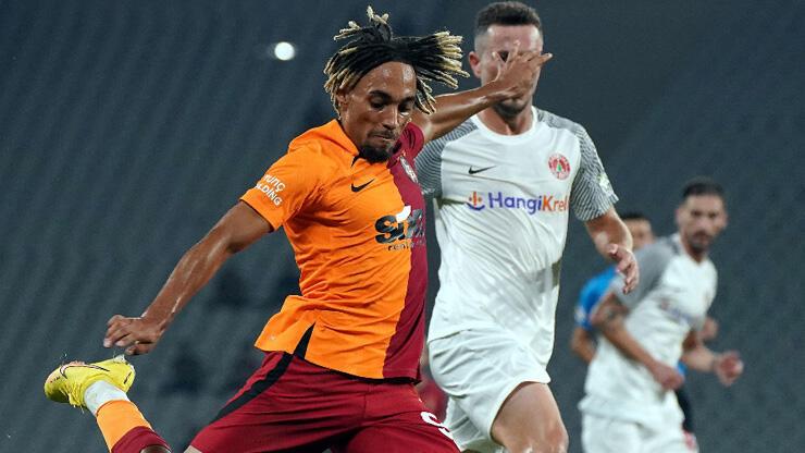 Sacha Boey Galatasaray'da kalıyor