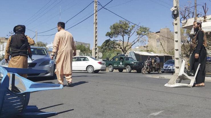 Son dakika... Afganistan'da camiye bombalı saldırı: 18 ölü