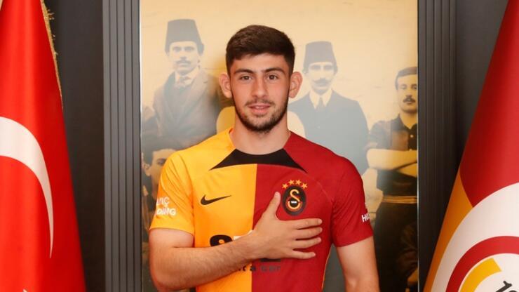 Galatasaray Yusuf Demir'in bonservis bedelini ve yıllık ücretini KAP'a bildirdi