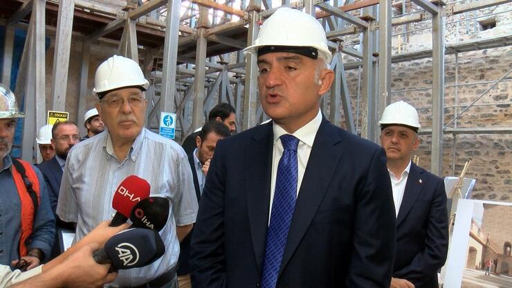 Kültür Bakanı Ersoy'dan Kız Kulesi'nde inceleme