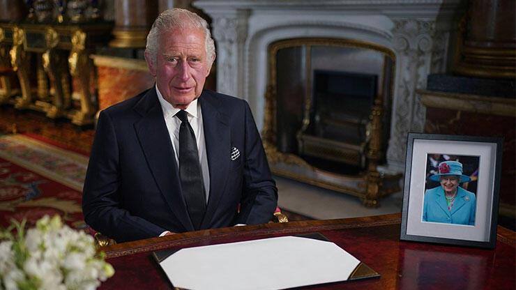 'Kral 3. Charles' 64 yıl veliaht olarak bekledi: Taht bugün taç giyme sonra