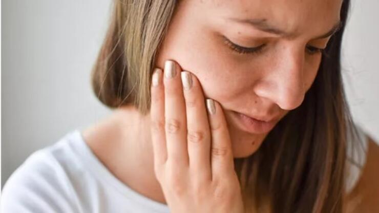 Basit diş ağrılarından kolayca kurtulmanın yolları