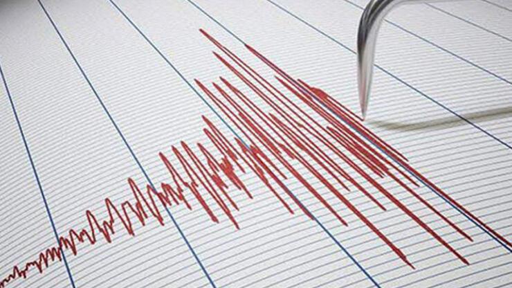 Erzurum'da 4,9 büyüklüğünde deprem! 