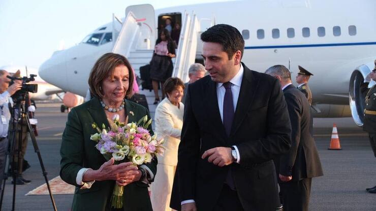Nancy Pelosi'den Ermenistan ziyareti