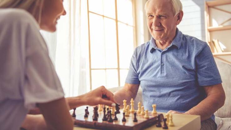 Alzheimer hastaları ile iletişimde nelere dikkat edilmeli?