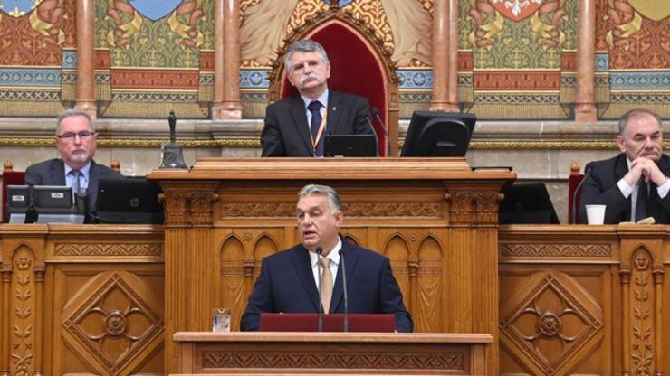 Macaristan Başbakanı AB'yi topa tuttu: Kendi ayaklarına sıktılar