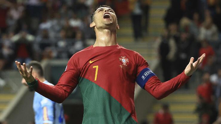 Efsane isimden Ronaldo'ya futbolu bırak çağrısı