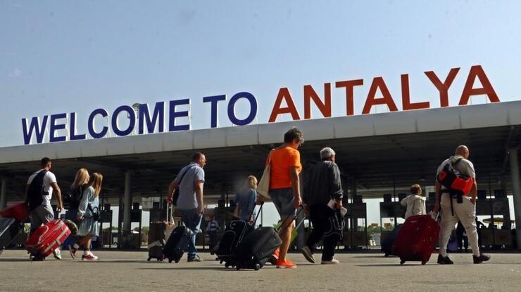 Antalya'ya bu yıl gelen turist sayısı 11 milyonu geçti