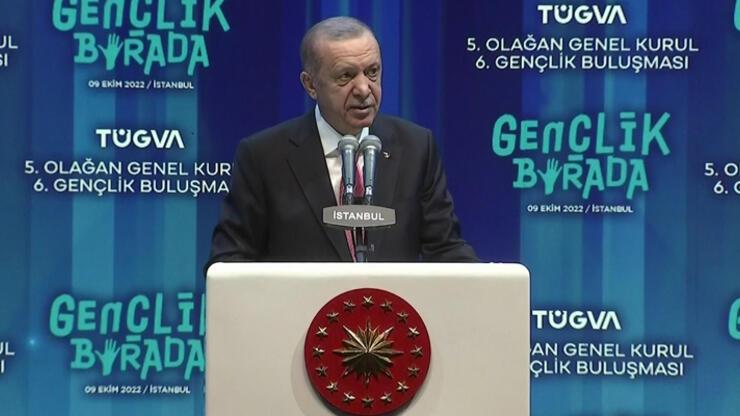 Cumhurbaşkanı Erdoğan gençlik buluşmasında konuştu: Gençlerimiz geleceğe umutla bakmamıza yol açıyor
