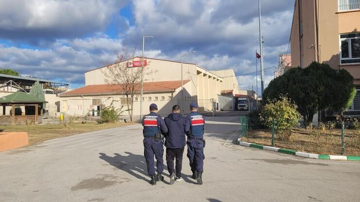 Bursa’da 29 ayrı suçtan aranan şahıs, jandarma ekipleri tarafından yakalandı