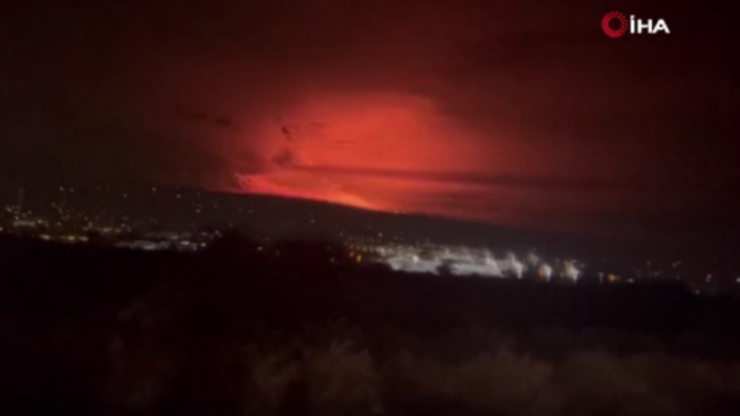 Hawaii'deki Mauna Loa Yanardağı'nda patlama