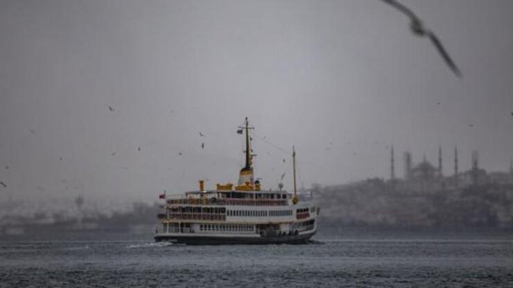 İstanbul’da şiddetli lodos vapur seferlerini aksattı