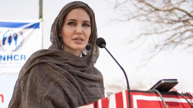 Angelina Jolie BM İyi Niyet Elçiliği görevini bırakıyor