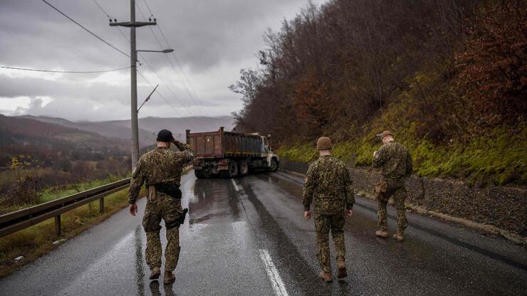 Kosova-Sırbistan gerginliği: Orduya 'hazır ol' emri verildi