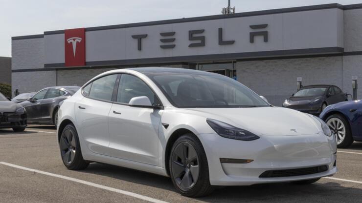 Tesla 2022'de önceki yıla göre yüzde 40 daha fazla araç teslim etti