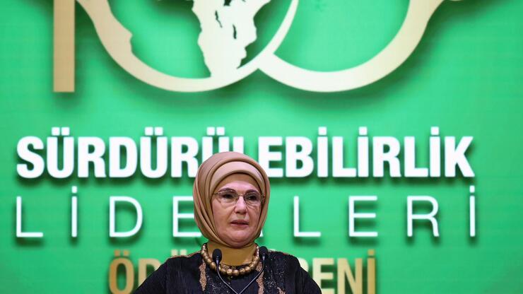 Emine Erdoğan: "Türkiye'nin yeni yüzyılı ideali bir gelecek yolculuğudur"