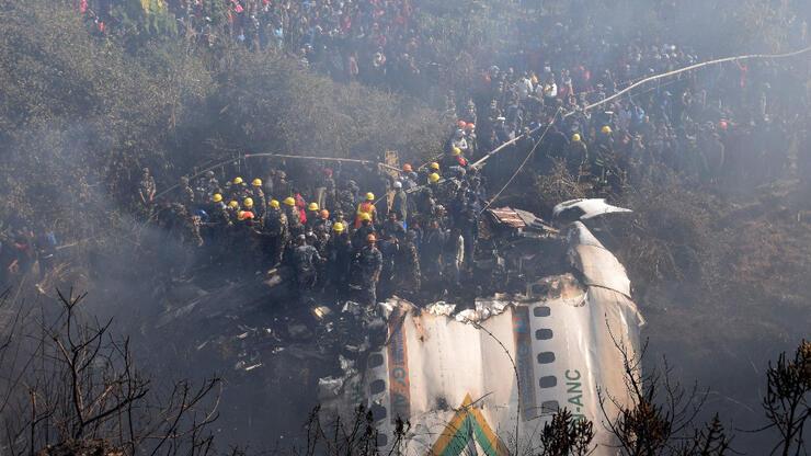 Nepal'deki uçak kazasında hayatını kaybedenlerin sayısı 69'a yükseldi