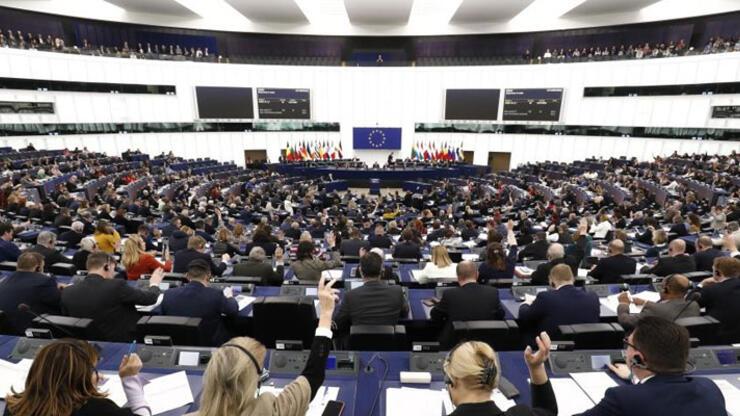Avrupa Parlamentosu'ndaki yolsuzluk skandalı Polonya'ya uzandı
