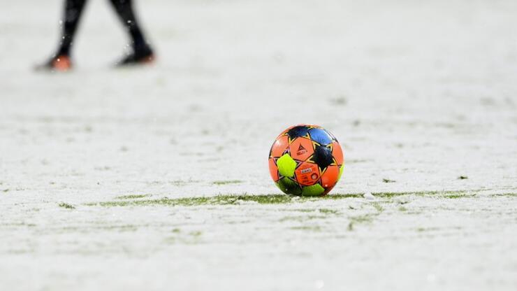 Galatasaray-Trabzonspor maçı ertelenir mi? İstanbul'da kar yağışı maçları etkiler mi?