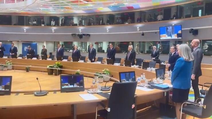 Avrupa Konseyi’nde Türkiye ve Suriye için bir dakikalık saygı duruşu