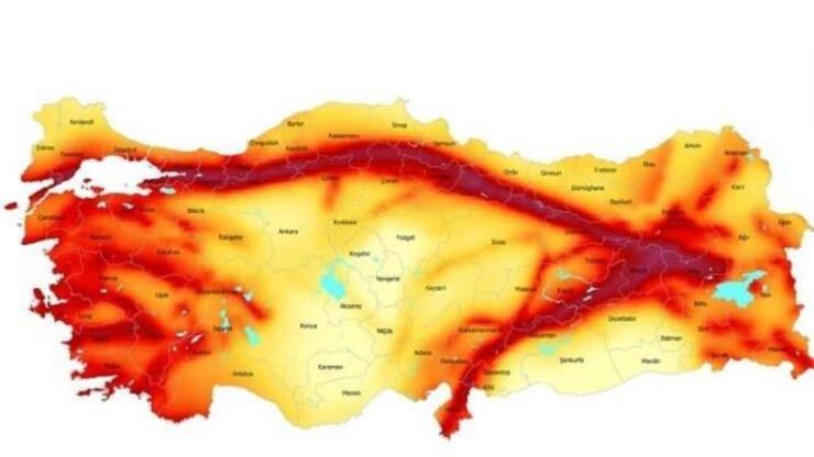İstanbul fay hattı! İstanbul deprem riski! İstanbul Adalar hangi fay hattında? İstanbul'da fay hattına göre riskli ilçeler hangileri?