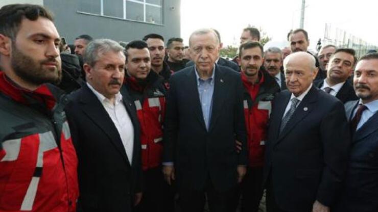 Cumhurbaşkanı Erdoğan, Alperen Ocakları arama- kurtarma ekibiyle görüştü