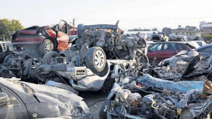 3 otopark ağzına kadar doldu: Araçlardaki hasar en az 1 milyar TL
